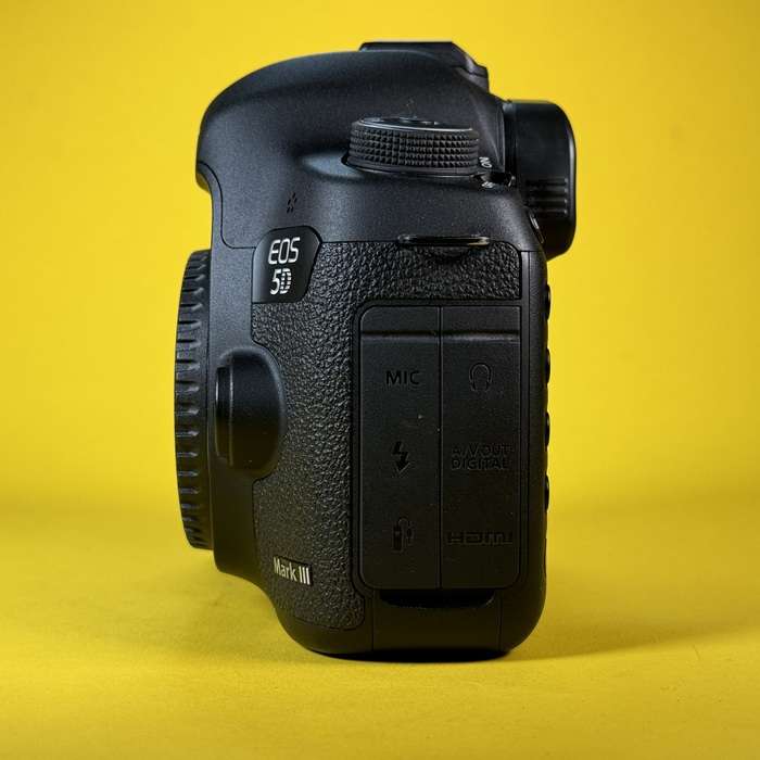 Canon 5D Mark III | 043024003033