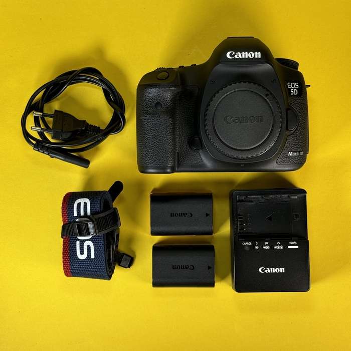 Canon 5D Mark III | 043024003033