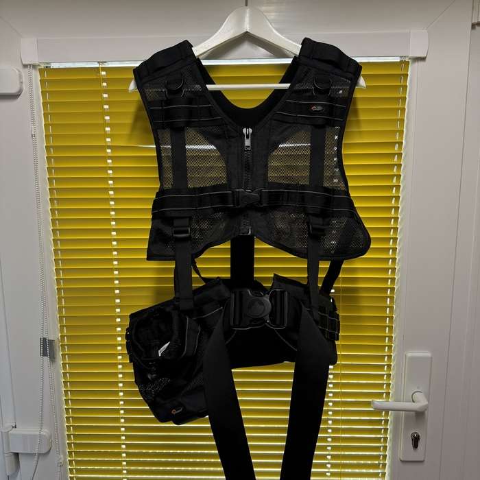 Lowepro vest | S&F Vest Harness + S&F Deluxe Weistbelt 15