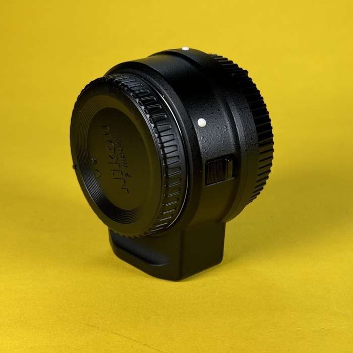 Nikon FTZ adaptér | 20045592