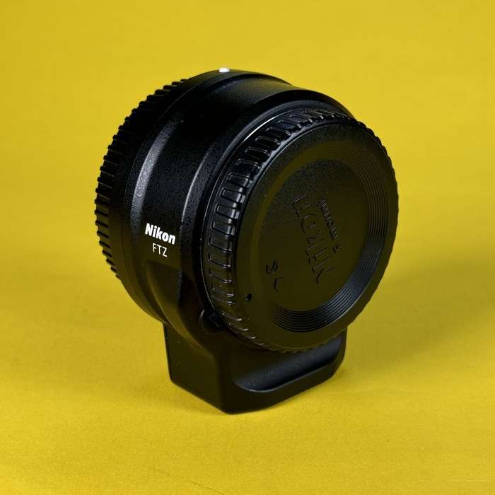 Nikon FTZ adaptér | 20045592
