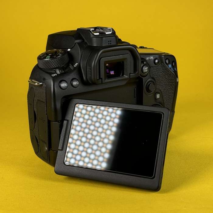 Canon EOS 90D | 163053002662