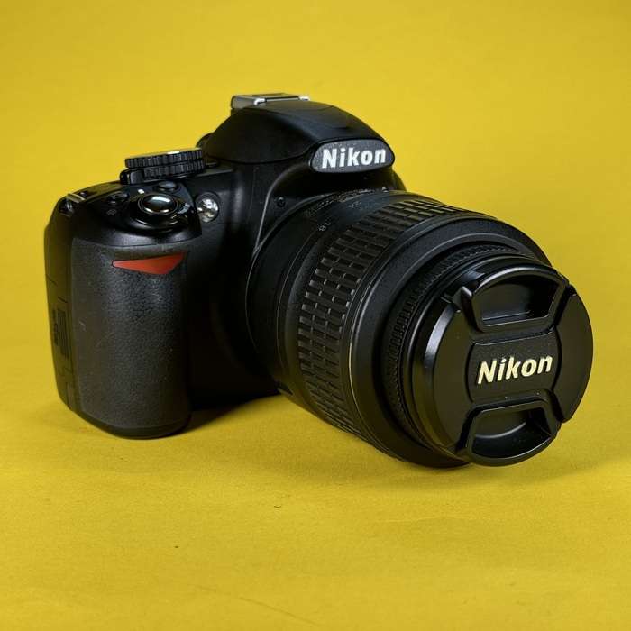 Nikon D3100 + 18-55/3.5-5.6 G VR | 1421626