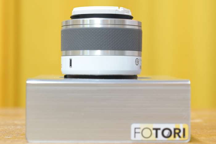 Nikon V1 + 10-30 + blesk