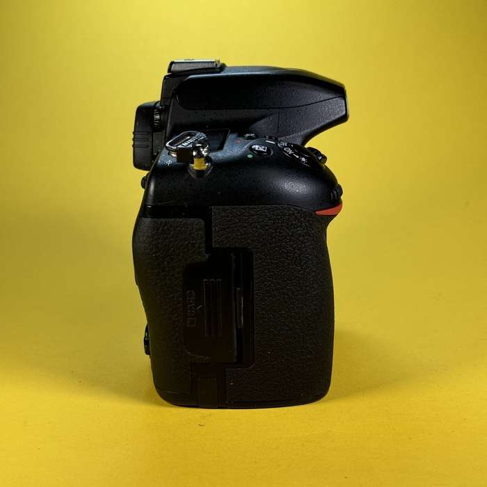 Nikon D750 + grip  + 3x neorigo baterie  | 6090917