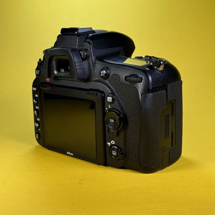 Nikon D750 + grip  + 3x neorigo baterie  | 6090917