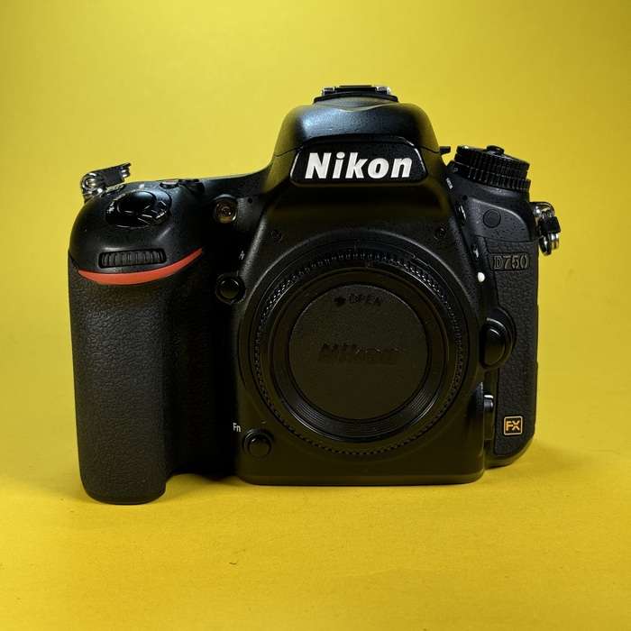 Nikon D750 + grip  + 3x neorigo baterie  | 6090917