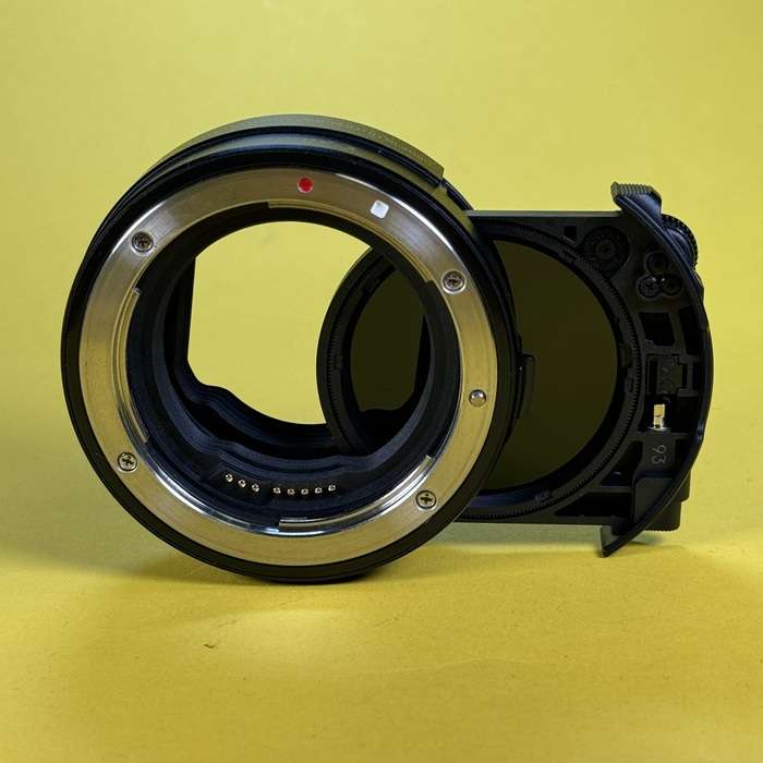 Canon Drop-In Variable Filter Mount Adapter + Vario ND (Canon EOS RF to EF) | 9302500268