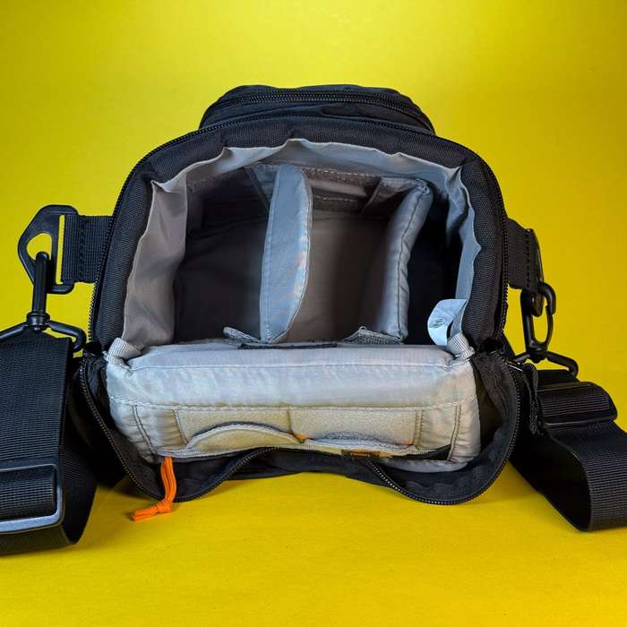 Lowepro Nova 140 AW | Brašna