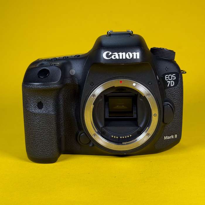 Canon Eos 7D Mark II | 023021005259