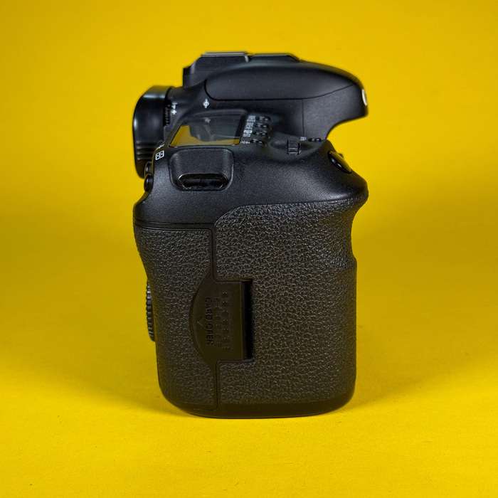 Canon Eos 7D Mark II | 023021005259