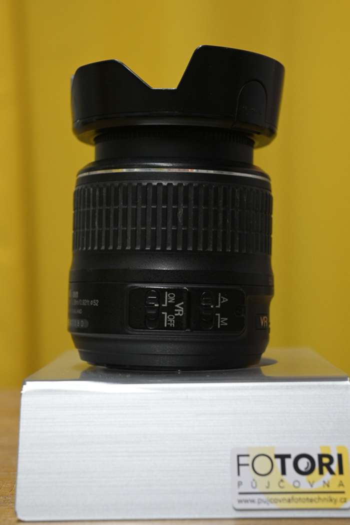 Nikon D3100 + Nikkor AF-S 18-55mm 1:3,5-5,6 GII ED + 32GB karta