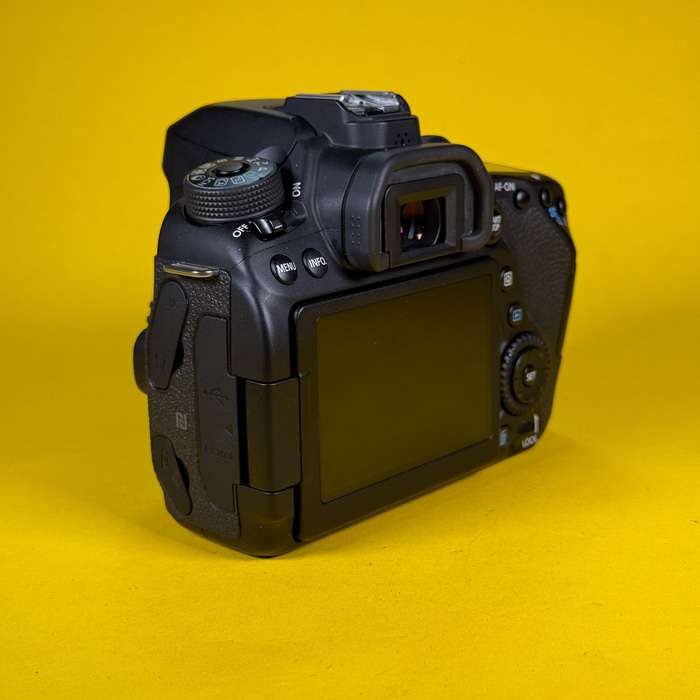 Canon EOS 80D | 283024002561