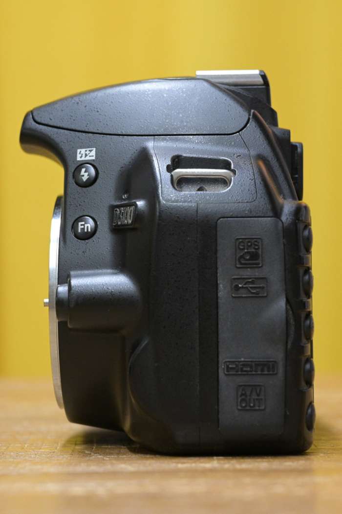 Nikon D3100 + Nikkor AF-S 18-55mm 1:3,5-5,6 GII ED + 32GB karta