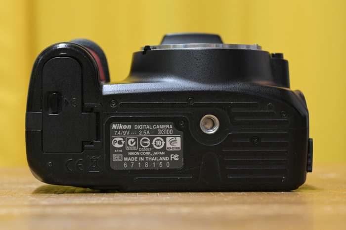 Nikon D3100 + Nikkor AF-S 18-55mm 1:3,5-5,6 GII ED + 32GB karta