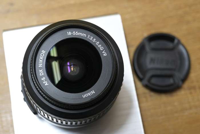 Nikon D3100 + Nikkor AF-S 18-55mm 1:3,5-5,6 GII ED + 32GB karta