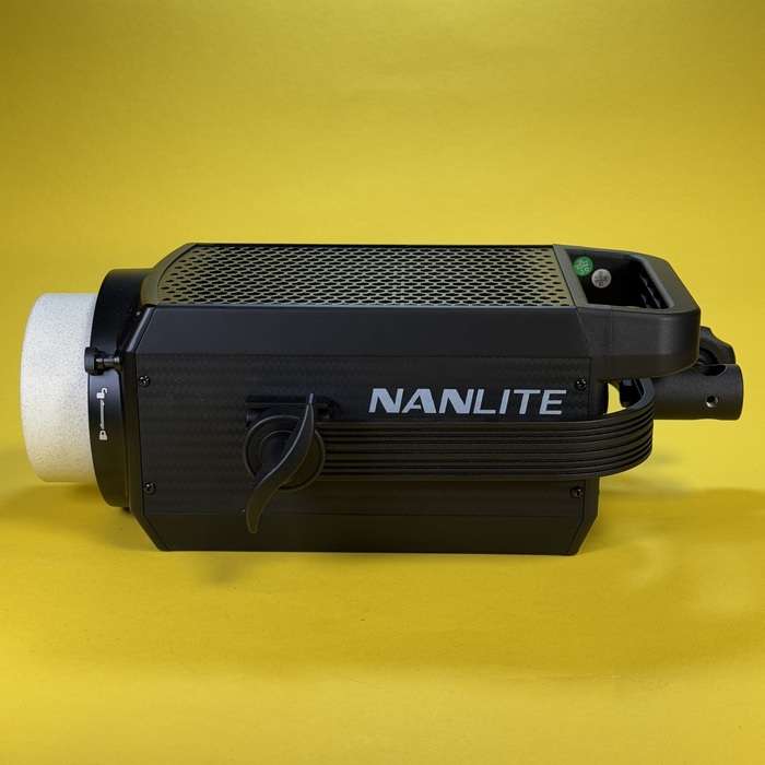 Nanlite FS-300 | Led světlo