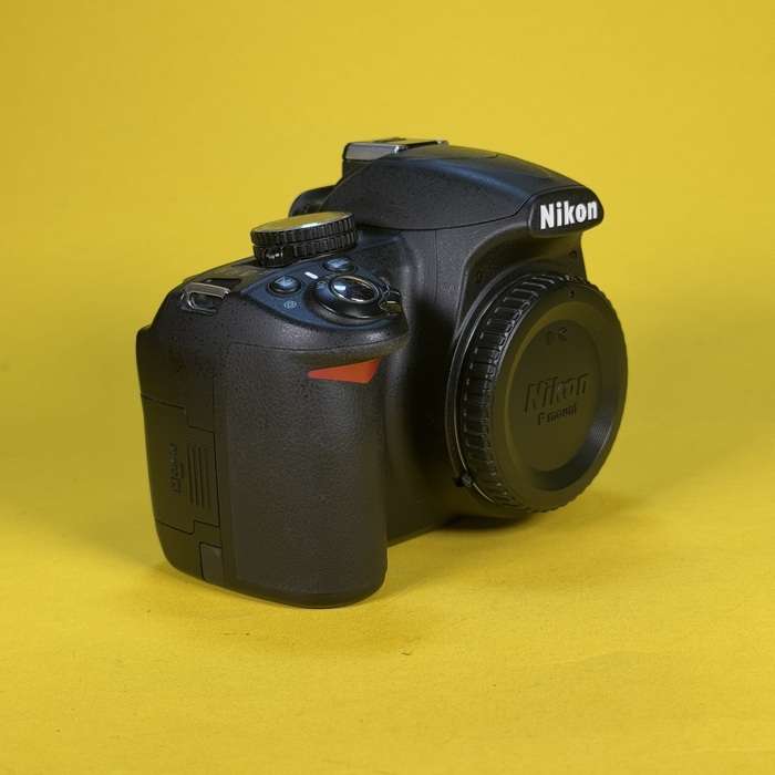 Nikon D3100 + 18-55/3.5-5.6 G VR | 7313233