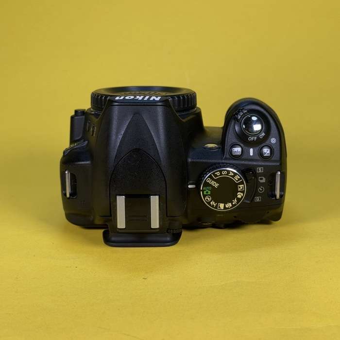 Nikon D3100 + 18-55/3.5-5.6 G VR | 7313233