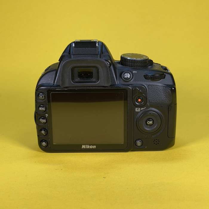 Nikon D3100 + 18-55/3.5-5.6 G VR | 7313233