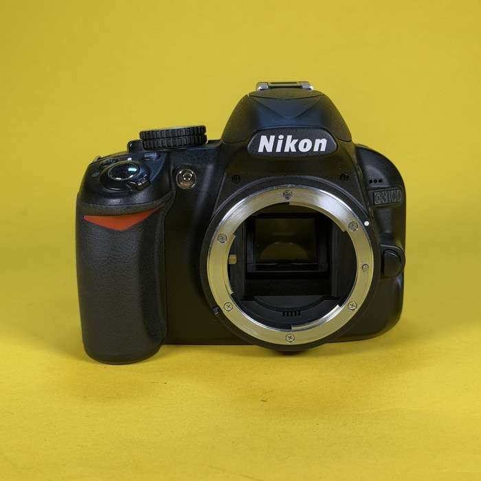 Nikon D3100 + 18-55/3.5-5.6 G VR | 7313233