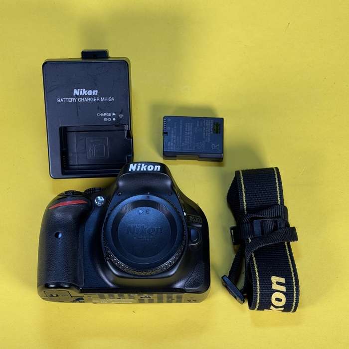 Nikon D5200 | 4863238
