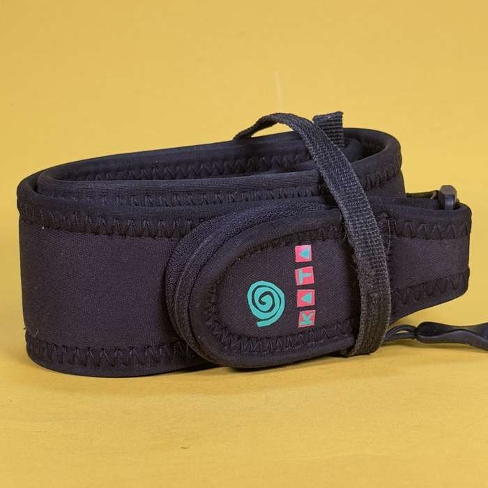 Popruh na fotoaparát Kata