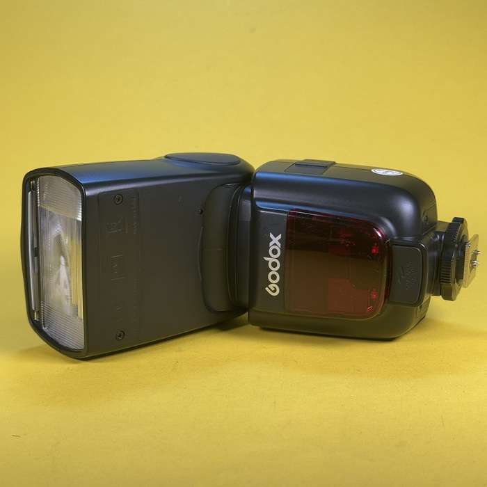 Blesk Godox TT685O + Odpalovač T1X  Olympus