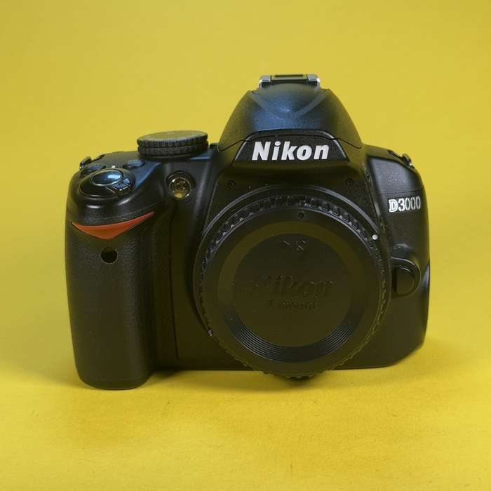 Nikon D3000 | 6297586
