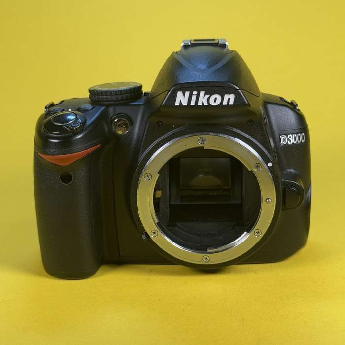 Nikon D3000 | 6297586