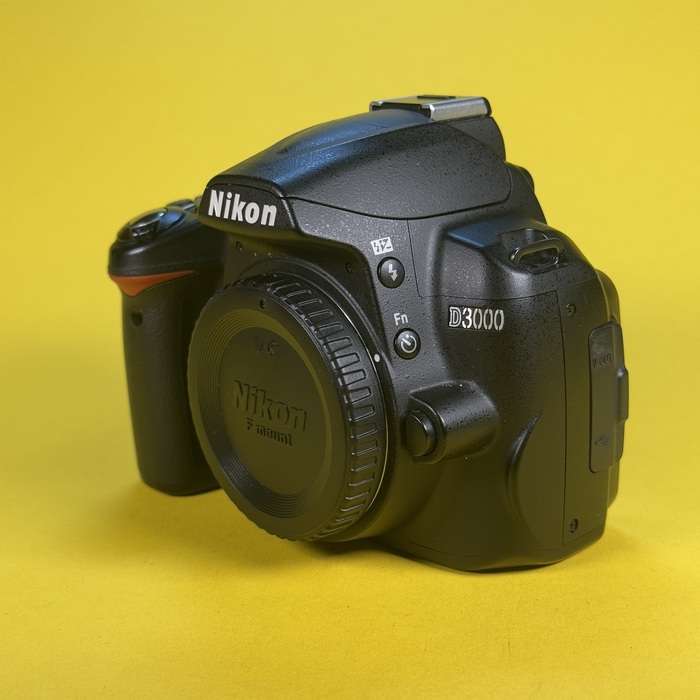 Nikon D3000 | 6297586