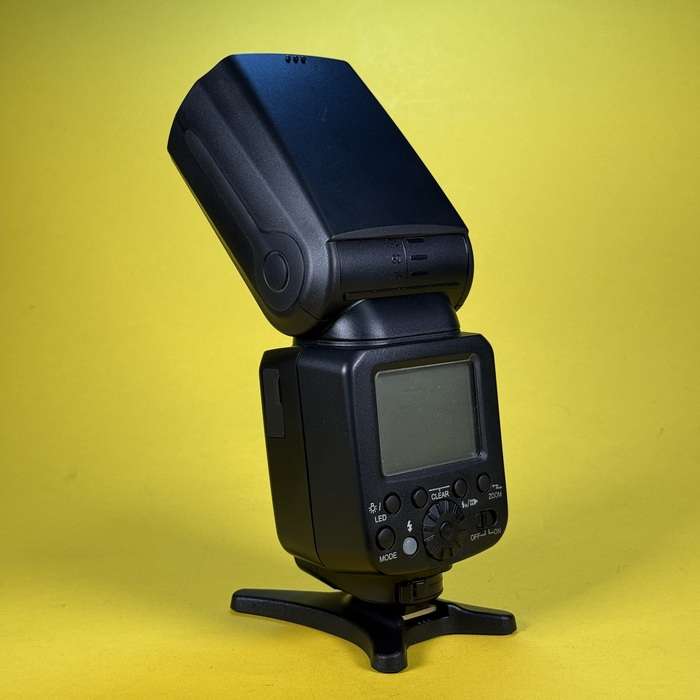 Blesk Rollei Blitzgerät 58 pro Nikon/Canon