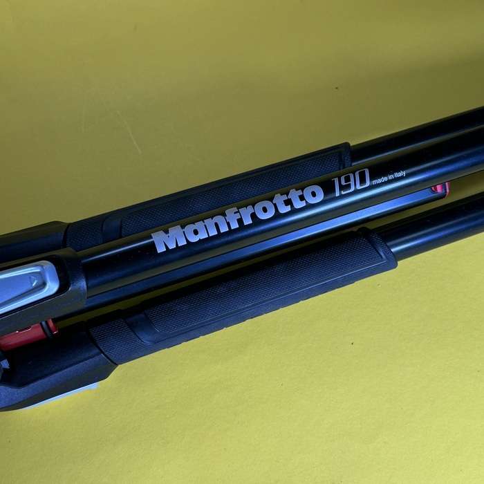 Manfrotto MT 190X3 + Hlava Manfrotto MHXPRO-BHQ2 | set s kulovou hlavou