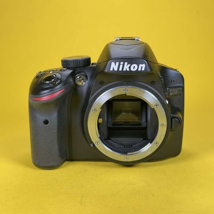 Nikon D3200 + 18-55mm + kata + brašna | 6934592