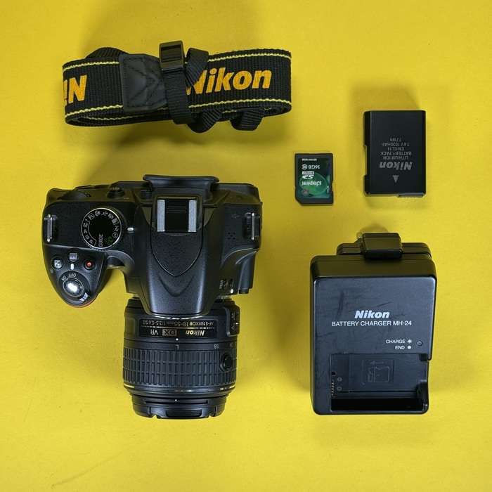 Nikon D3200 + 18-55mm + kata + brašna | 6934592