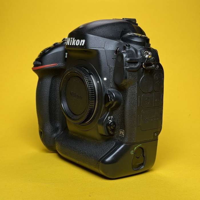 Nikon D4 | 2021131