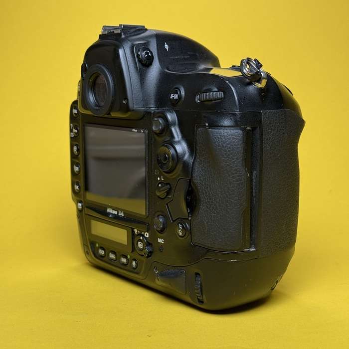 Nikon D4 | 2021131