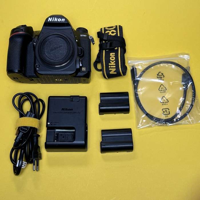 Nikon D780 | 6017234