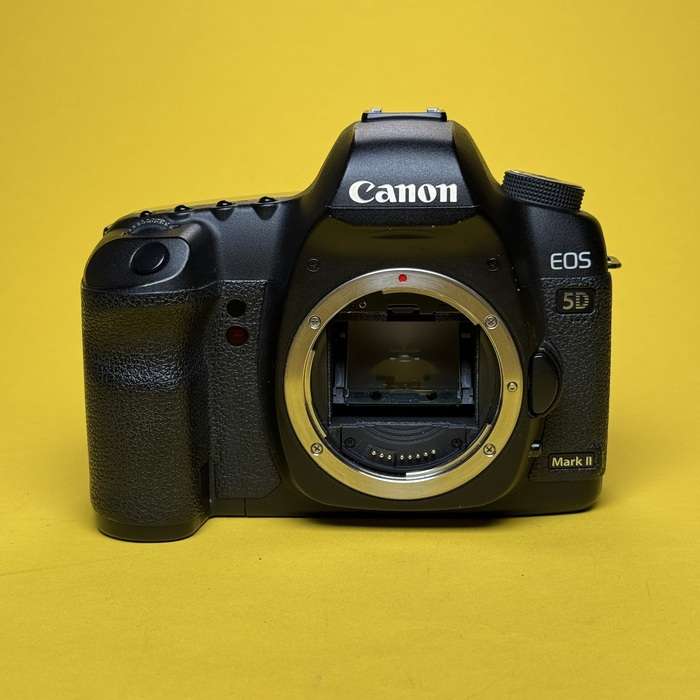 Canon 5D Mark II | 2231321841