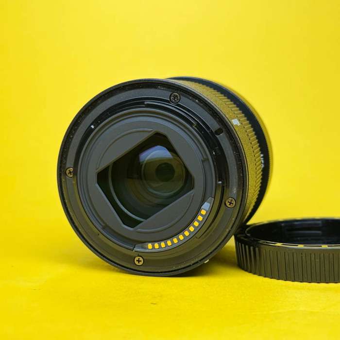 Nikon Z 40mm f/2 | 20087145