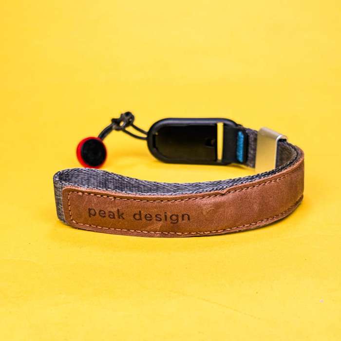 PeakDesign CUFF Ash (Světle šedá)