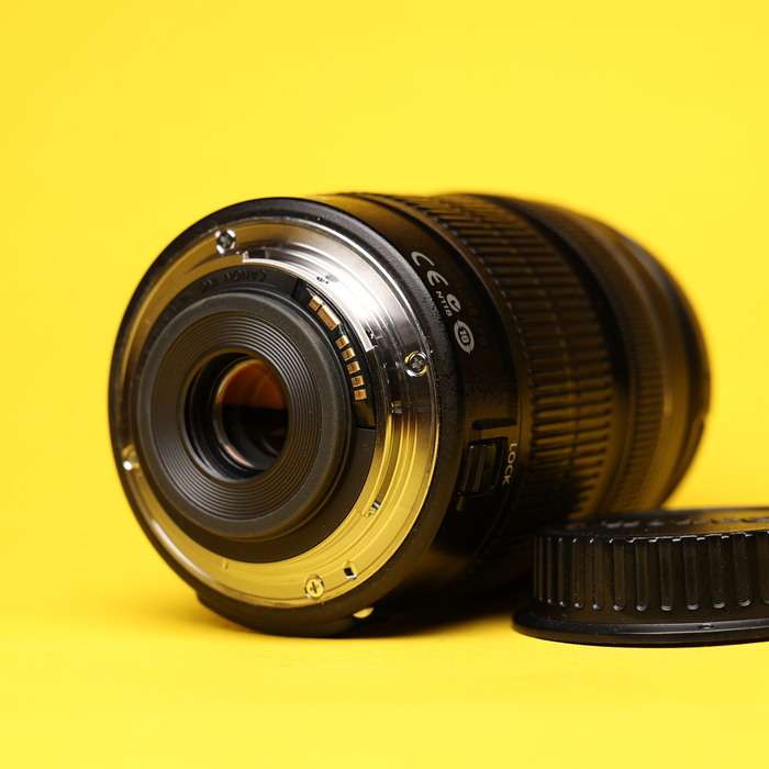 Canon EF-S 18-135 mm f/3,5-5,6 IS USM | 0202008698