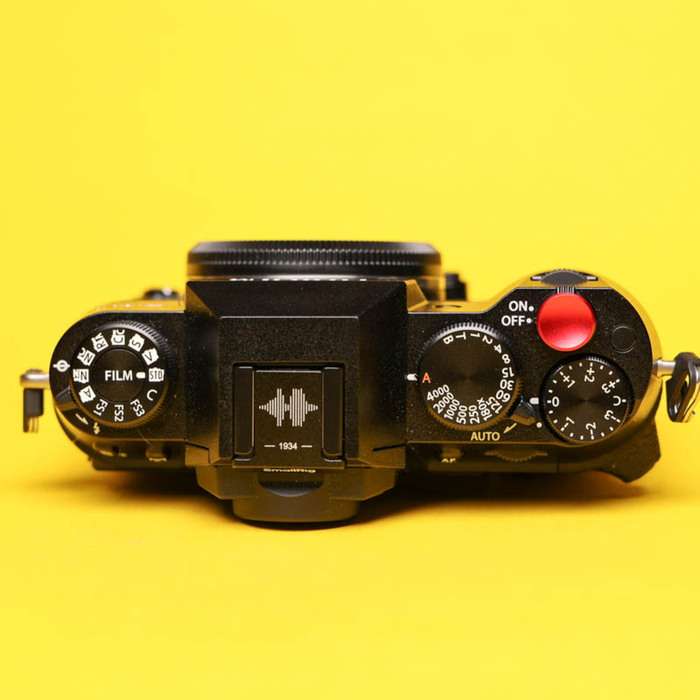 Fujifilm X-T50 + baterie + grip + nabíječka | závěrka 826   | 4B029711