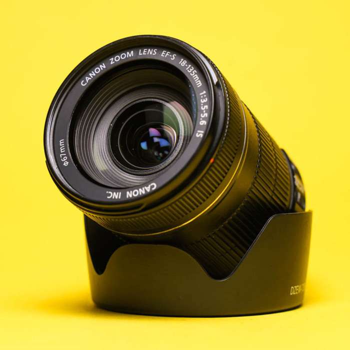 Canon EF-S 18-135 mm f/3,5-5,6 IS | 7042554457