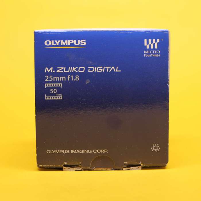Olympus M.ZUIKO ED 25 mm f/1.8 stříbrný | 346012680