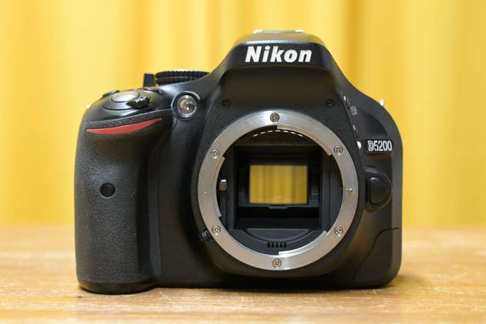 Nikon D5200 | dálková spoušť + 16 GB karta Sandisk |  4719385