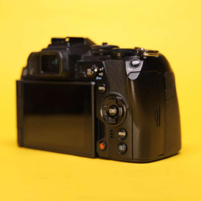 Olympus OM-D E-M1 Mark II | BHUA37388