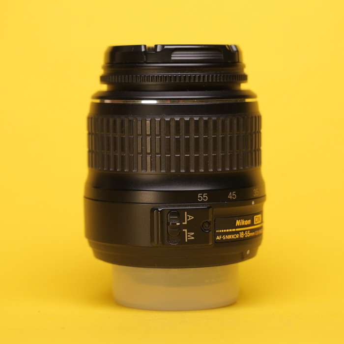 Nikon 18-55mm f/3.5-5.6G II ED AF-S DX | 8035113