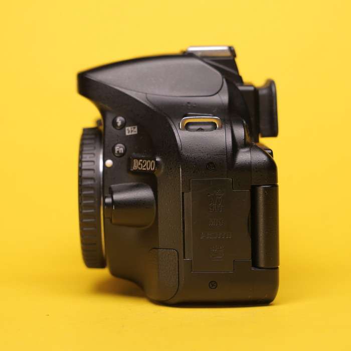 Nikon D5200 | 4691177