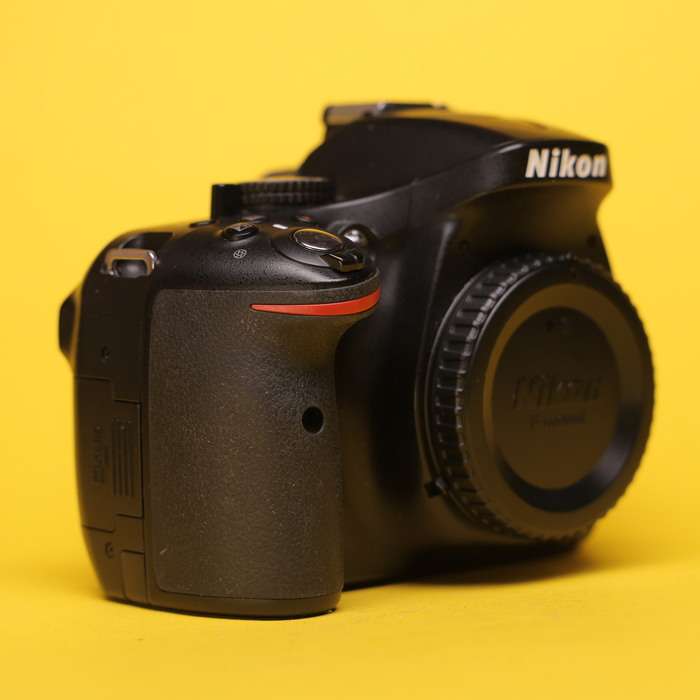 Nikon D5200 | 4691177